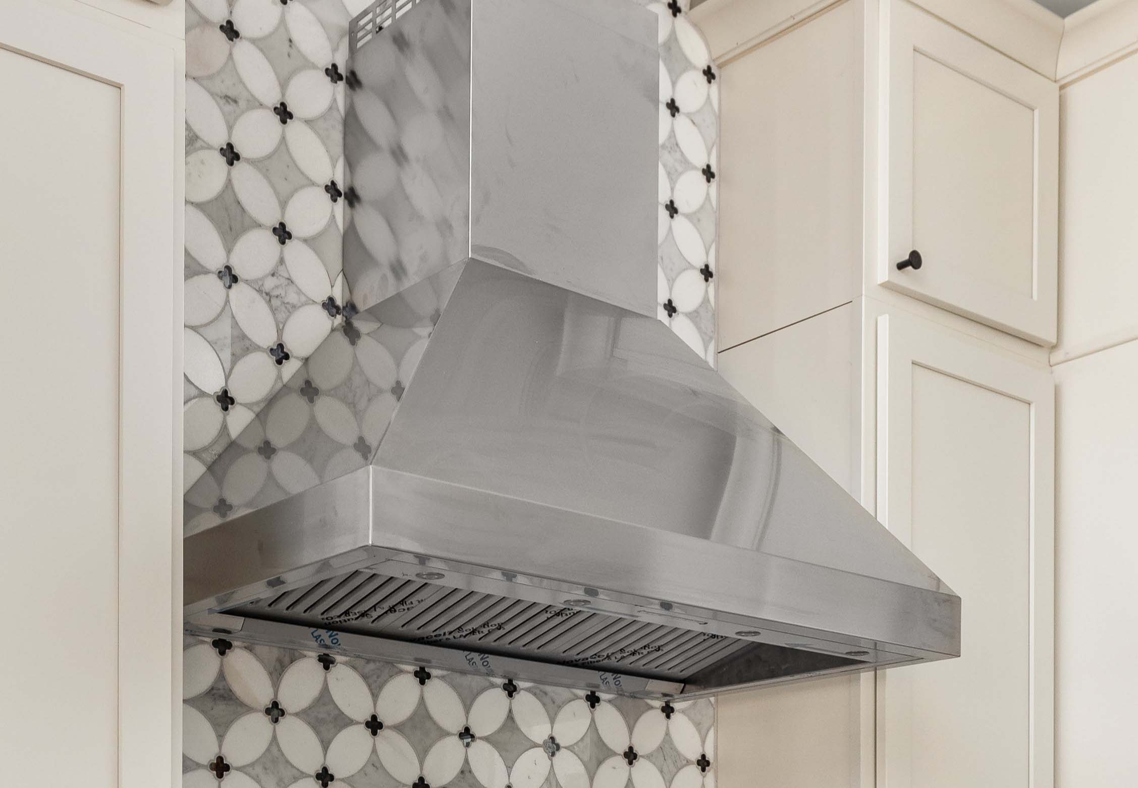 Verona Range Hood